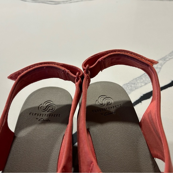 Beautiful dusty pink wedge Cloudsteppers by Clark - Picture 10 of 10